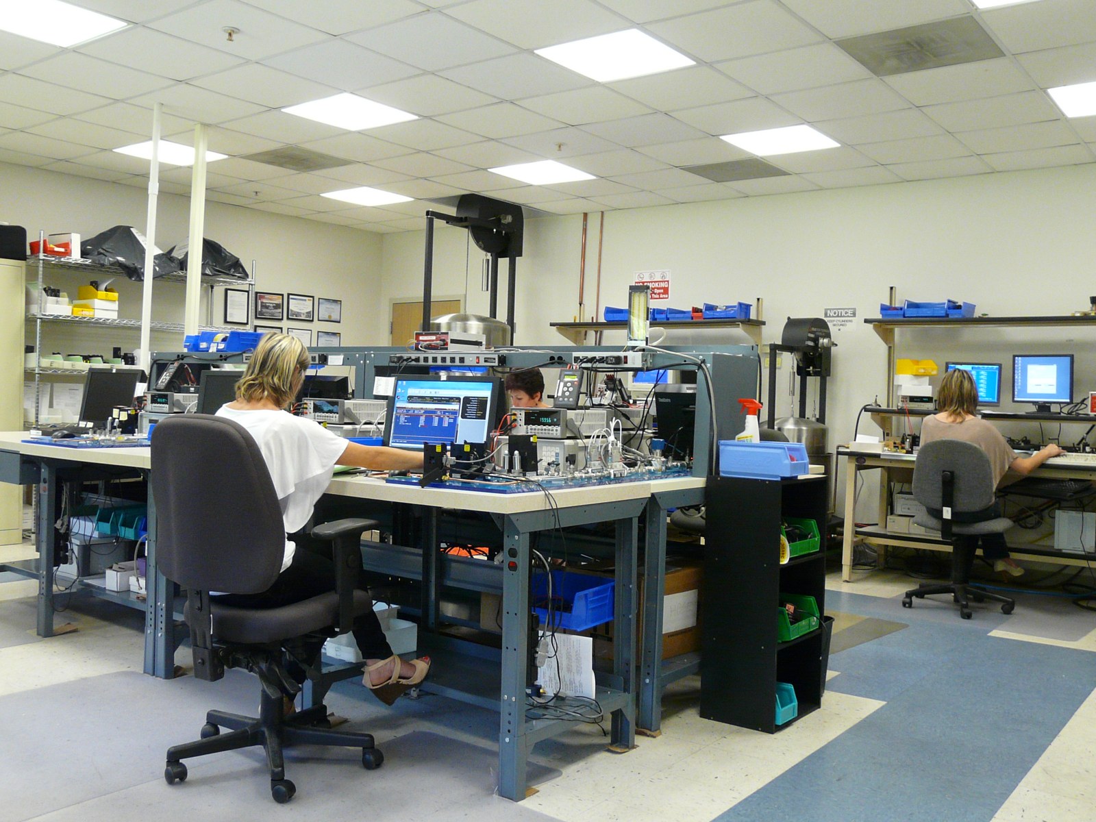 Calibration floor at the Aalborg factory